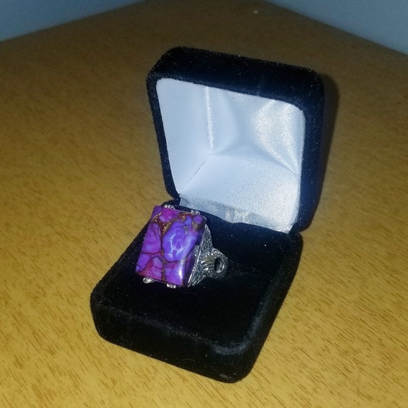 Vintage Jewelry - Vintage Sterling Silver Ring with Purple Jasper Vintage Jewelry - Vintage Sterling Silver Ring with Purple Jasper